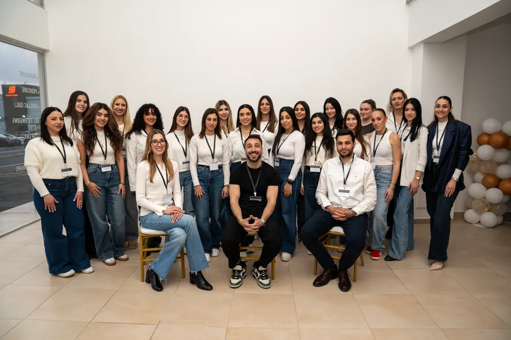 Η ομάδα της DermLux σε ένα από τα σεμινάριά μας
